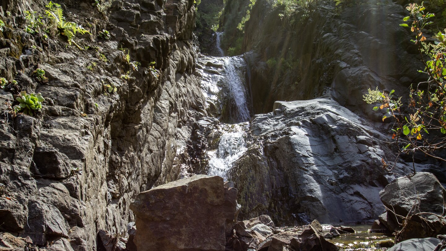 mehrstufiger Wasserfall in der Caldera de Taburiente