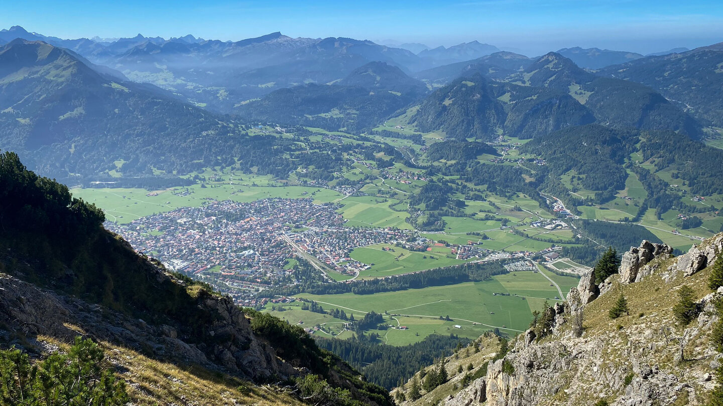 der Blick hinab nach Oberstdorf belohnt der Blick hinab nach Oberstdorf belohnt