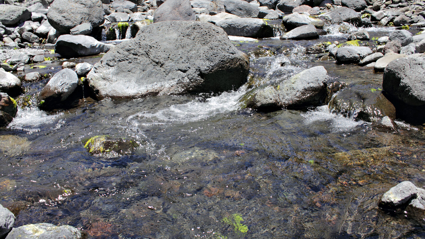 der Rio de Taburiente führt ganzjährig Wasser auf La Palma