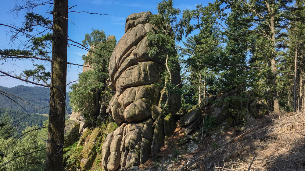 die spektakuläre Falkenfelsen auf dem Weg zur Hertahütte