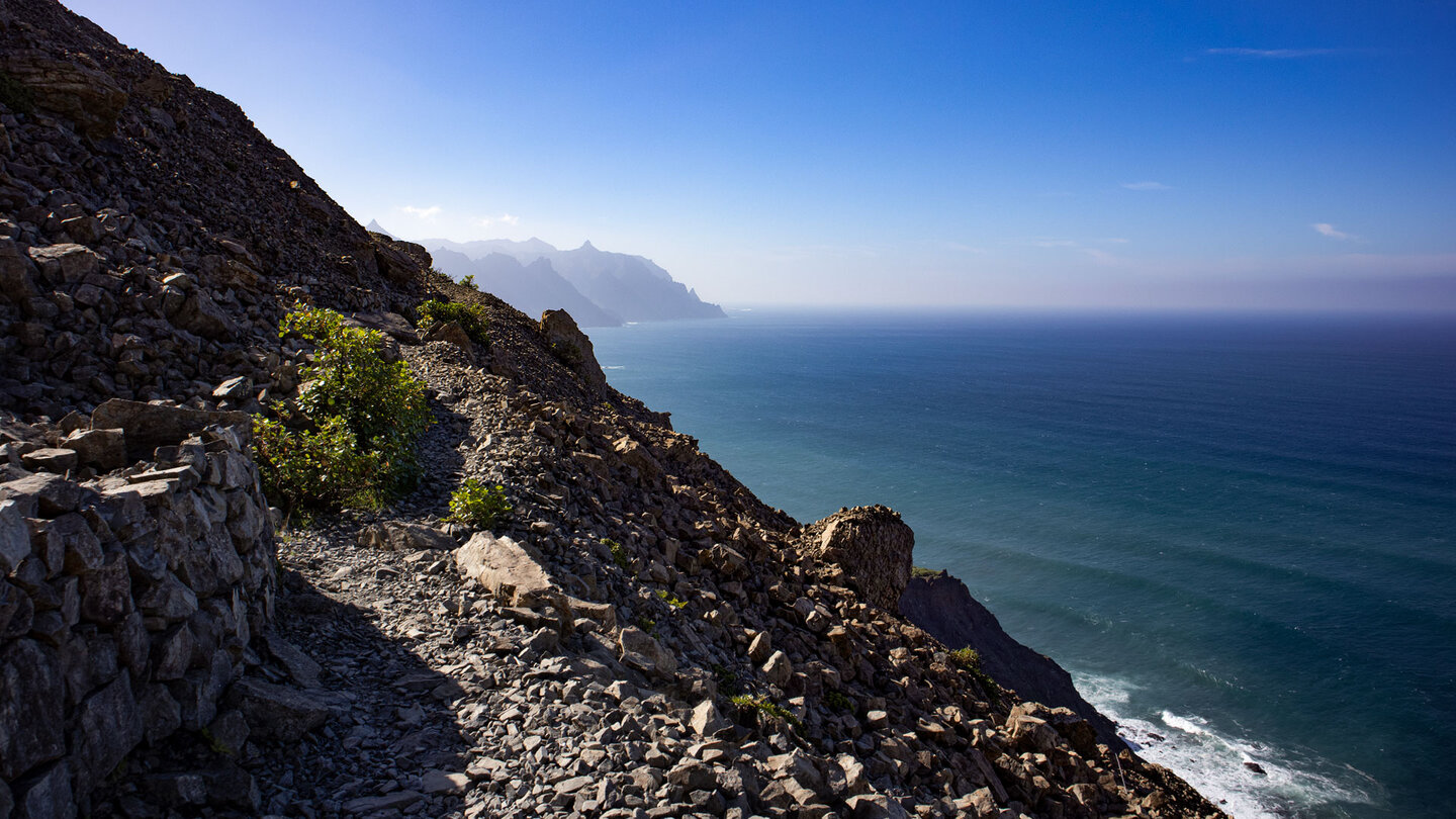 Blick entlang des Nordküste des Anaga Richtung Benijo