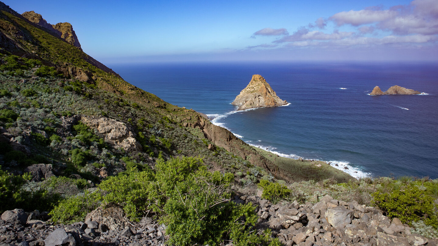 Blick vom Wanderweg auf die Roques de Anaga