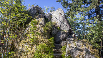 Granitfelsen des Karlstein am Hauenstein