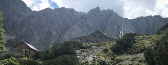 Coburger Hütte am Seebensee in Tirol