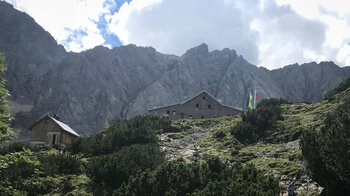 Coburger Hütte am Seebensee in Tirol