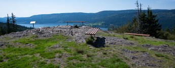 Bänke zum Genießen der Aussicht am Bildstein