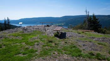 Bänke zum Genießen der Aussicht am Bildstein
