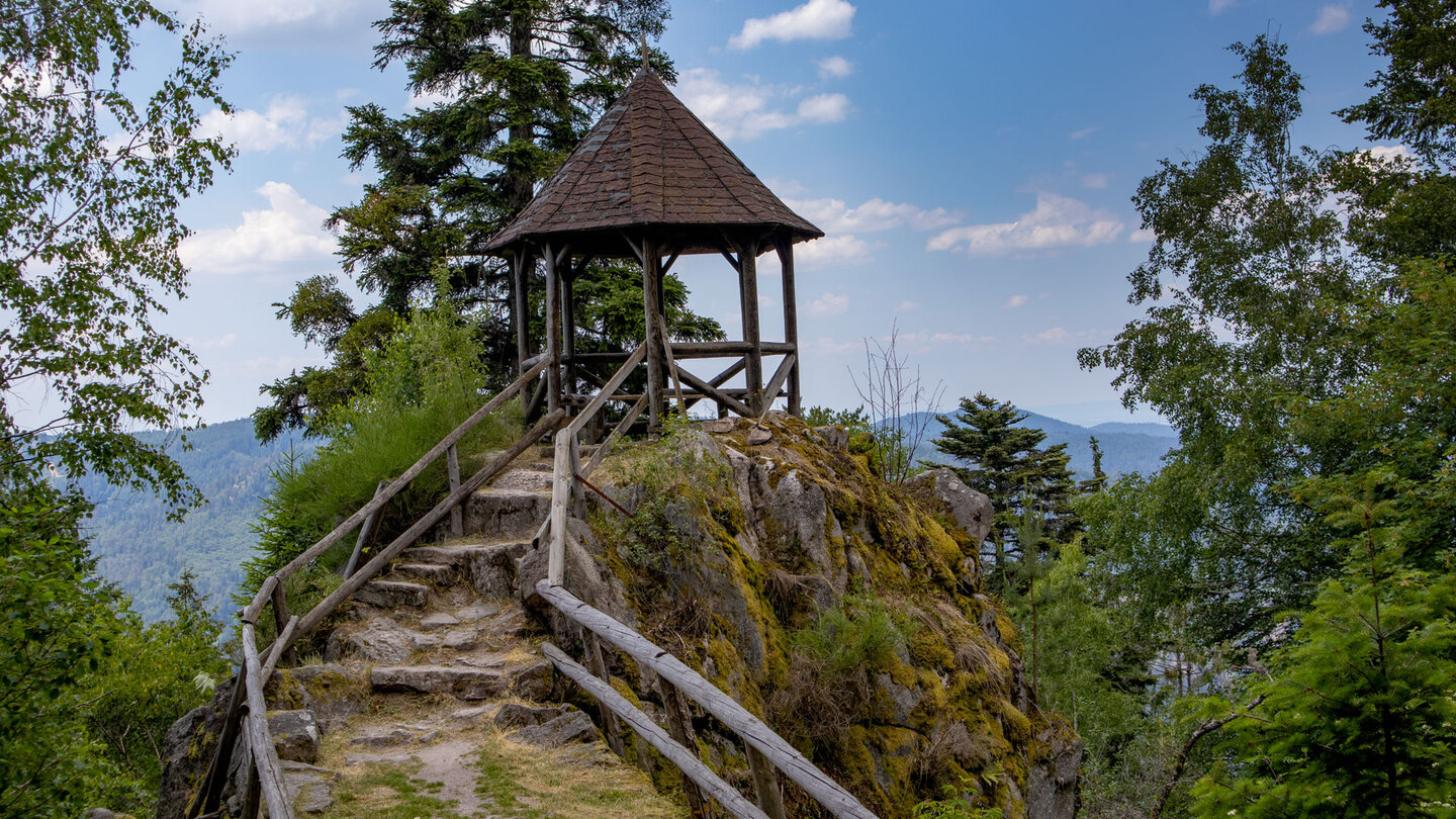 Pavillon auf den Latschigfelsen