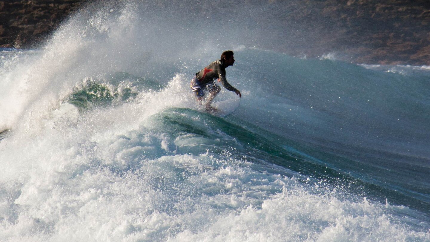 bei La Santa auf Lanzarote befindet sich ein beliebter Surfspot