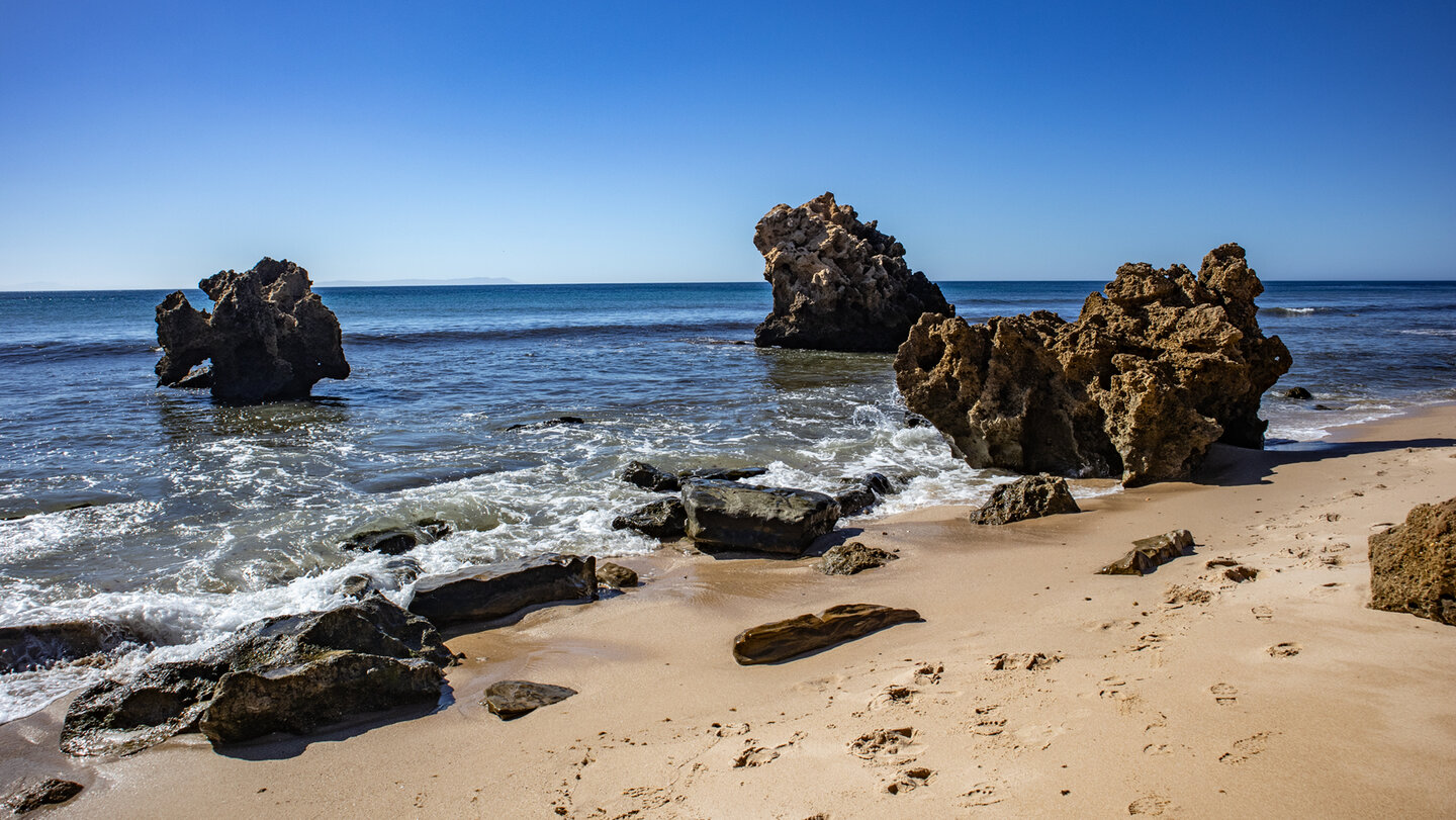 Felsen an der Punta de la Morena de Puertobajo