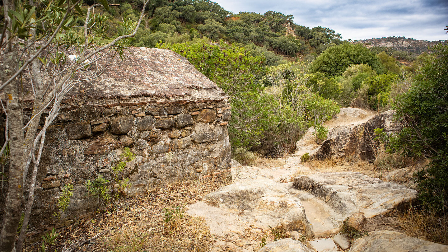 Steinhaus am Sendero Río Hozgarganta