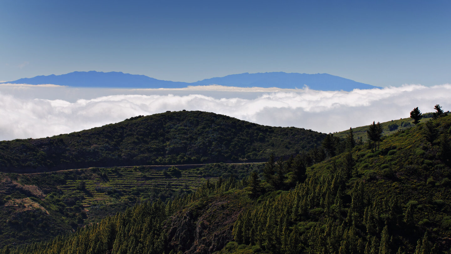 unglaublicher Ausblick bis nach La Palma vom Mirador de Igualero auf La Gomera
