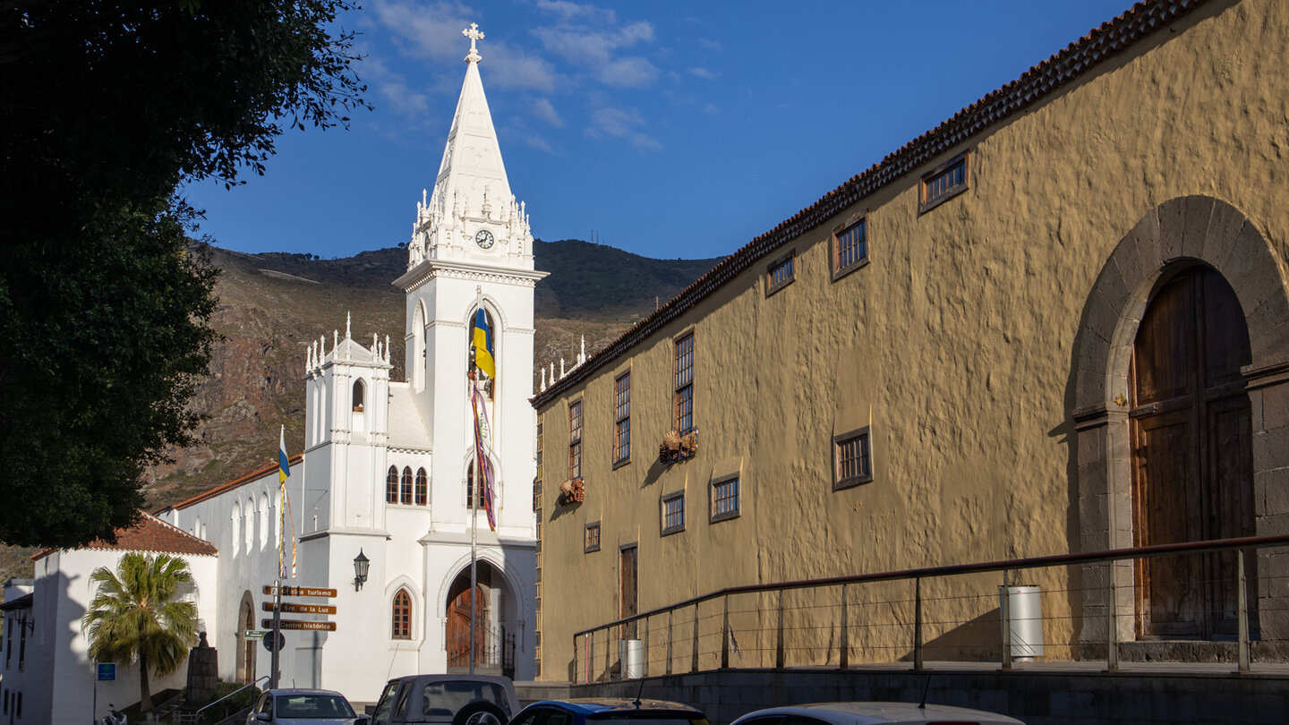 lick von der Plaza de la Luz auf die Iglesia de Nuestra Señora de la Luz in Los Silos