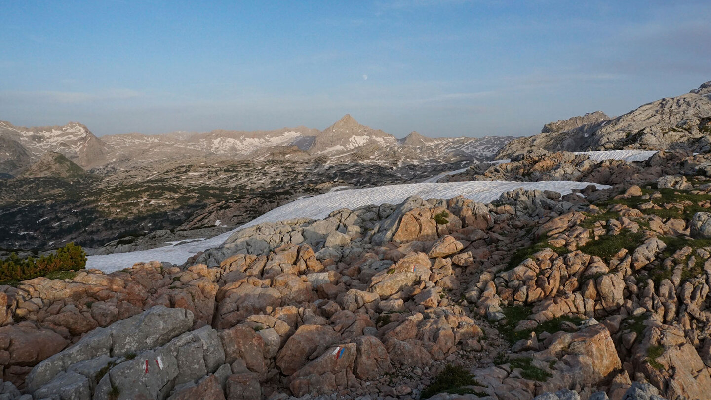 abendlicher Ausblick vom Ingolstädter Haus auf die Schönfeldspitze Ausblick vom Ingolstädter Haus auf die Schönfeldspitze
