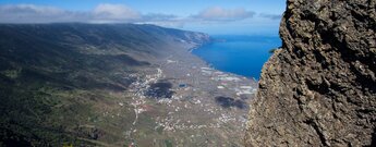 Blick vom Aussichtspunkt Mirador de Jinama über das El Golfo Tal