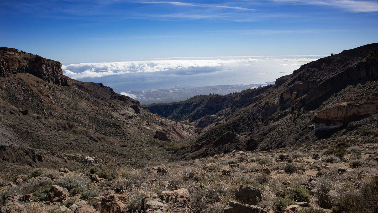 Ausblick über die Schlucht Barranco del Río von der Degollada de Guajara