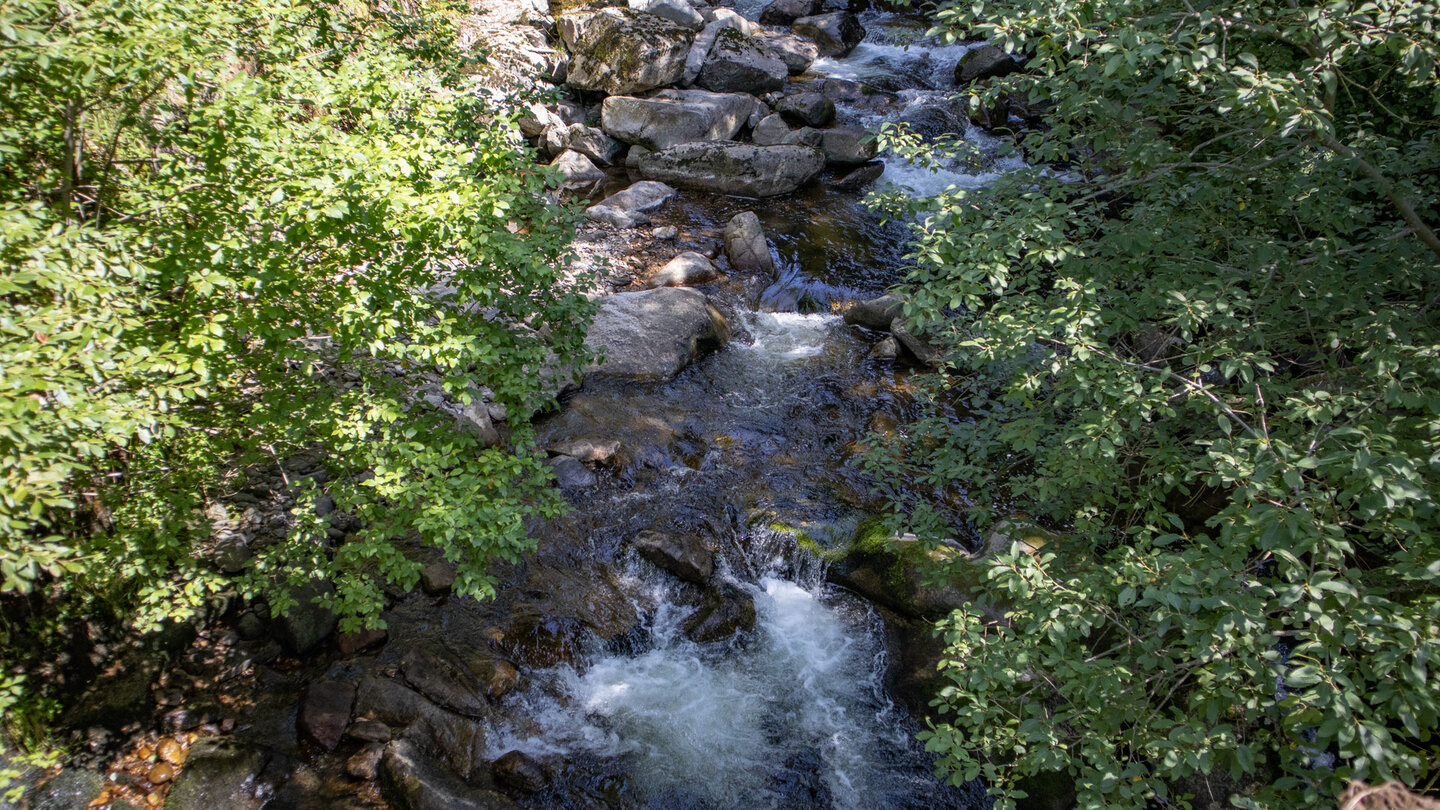 der Bachlauf der Wehra von der Alten Brücke bei der Schluchtquerung der Bachlauf der Wehra von der Alten Brücke bei der Schluchtquerung