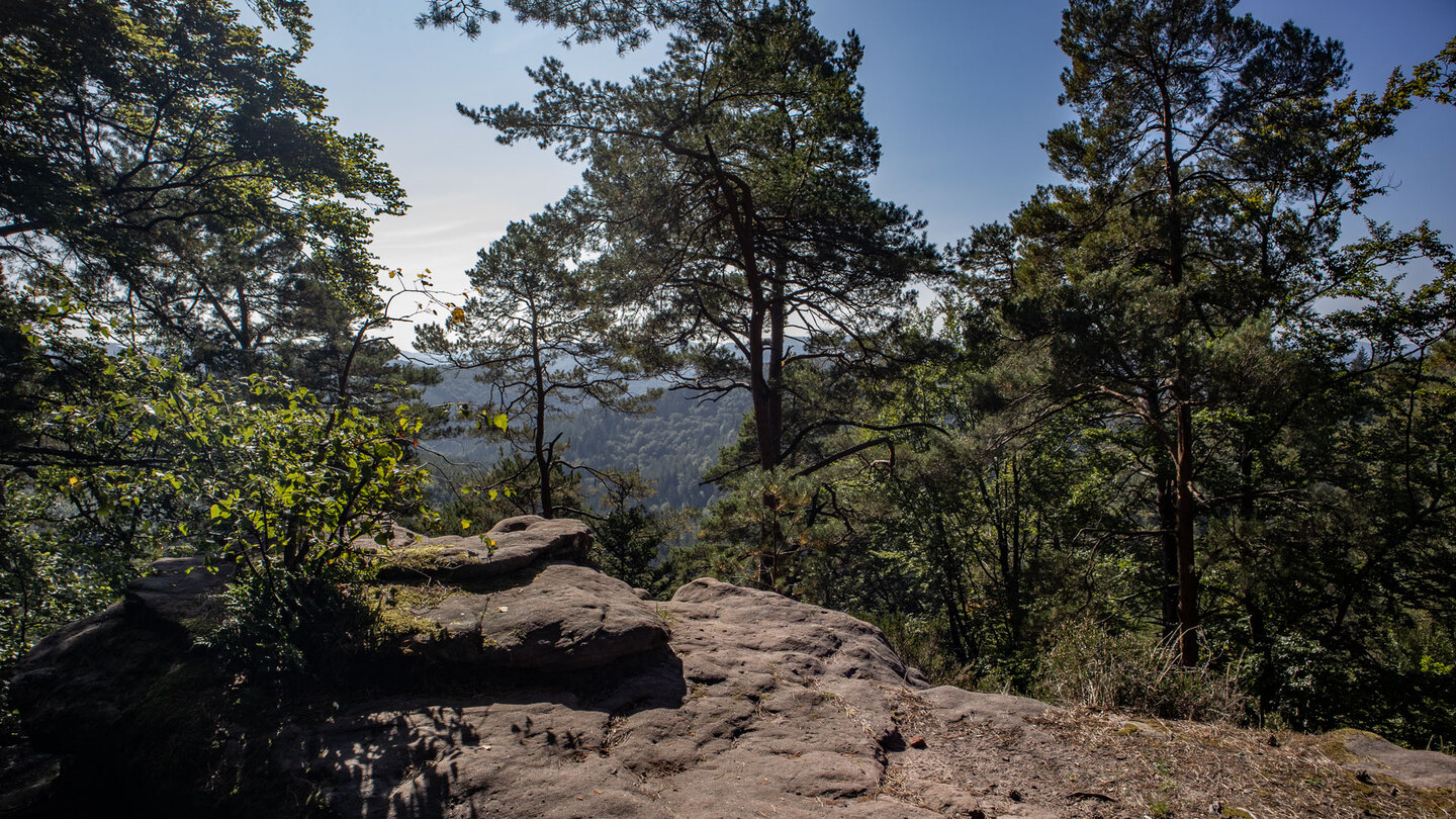 Aussichtsterrasse auf den Hohlen Felsen