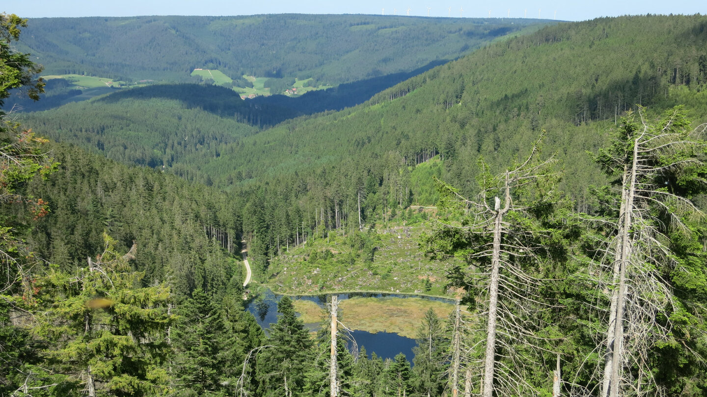 Ausblick oberhalb der Karwand auf den Huzenbacher See