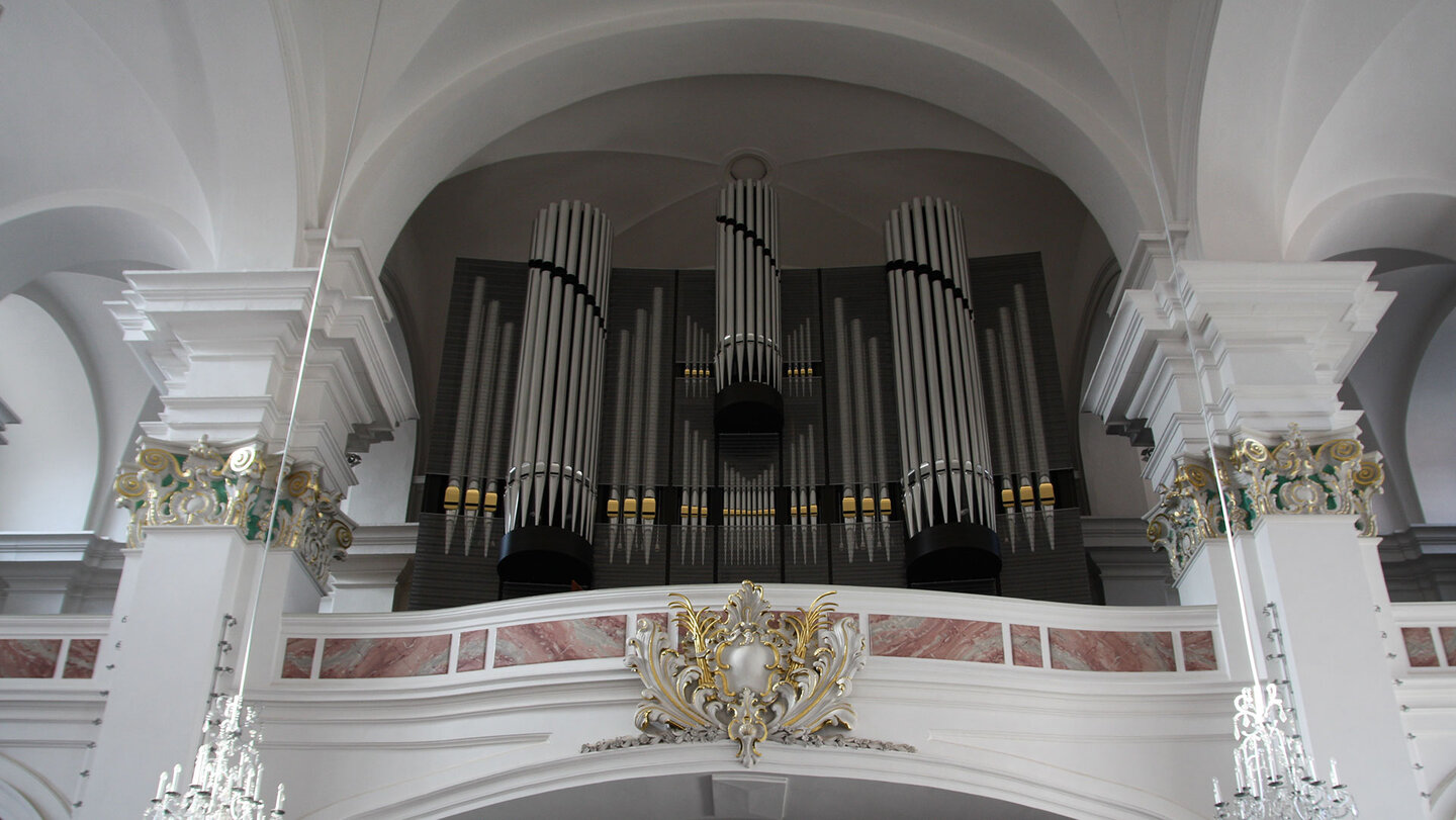 Orgel in der Jesuitenkirche in Heidelberg Orgel der Jesuitenkirche in Heidelberg