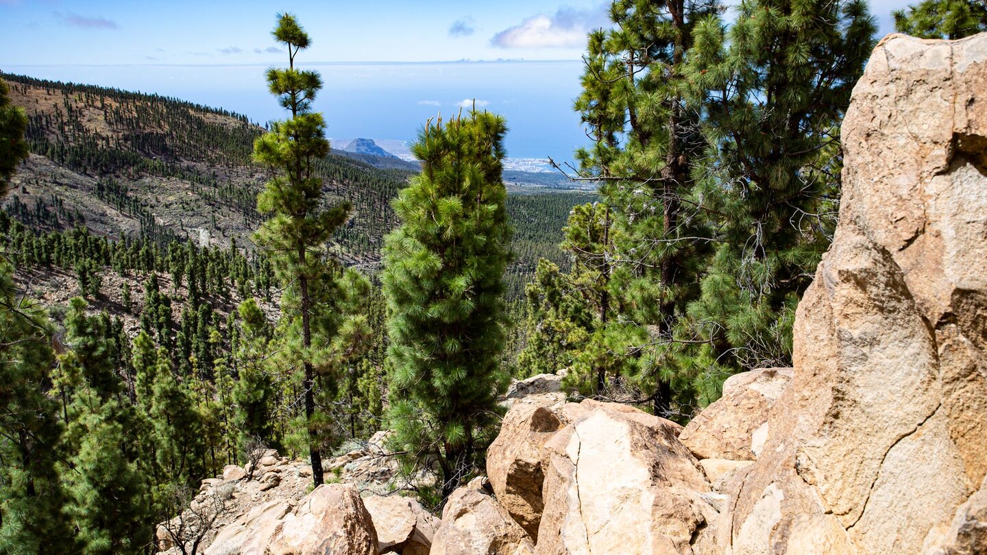 Blick zur Südküste Teneriffas auf den Roque del Conde und Los Christianos