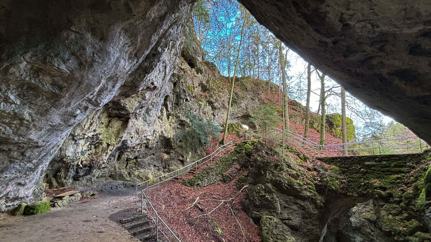 die Riesenburg Höhle