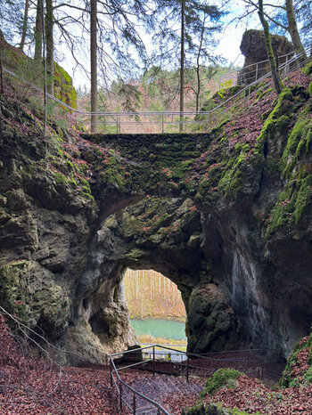 begehbarer Felsbogen