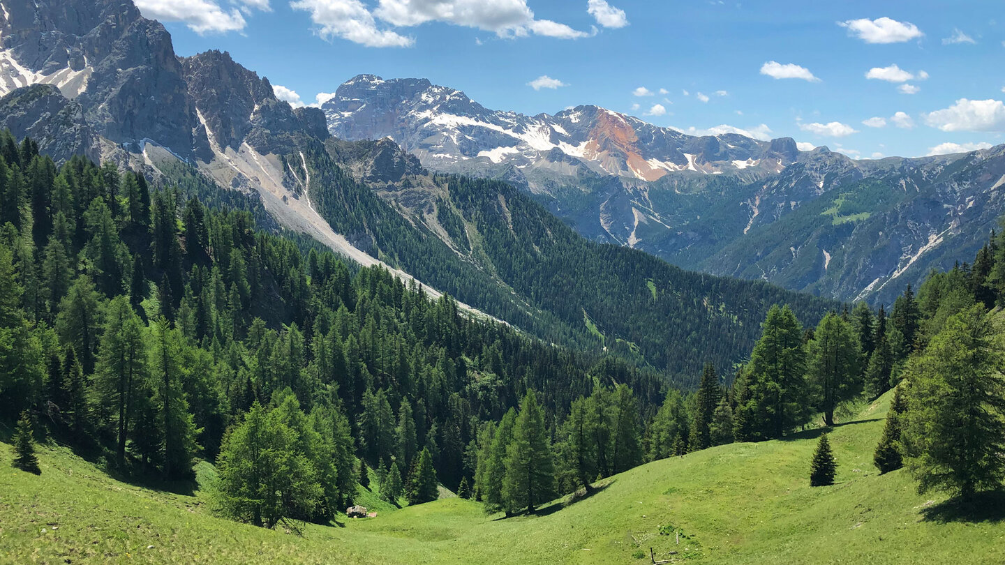 Panorama ins Pragser Tal