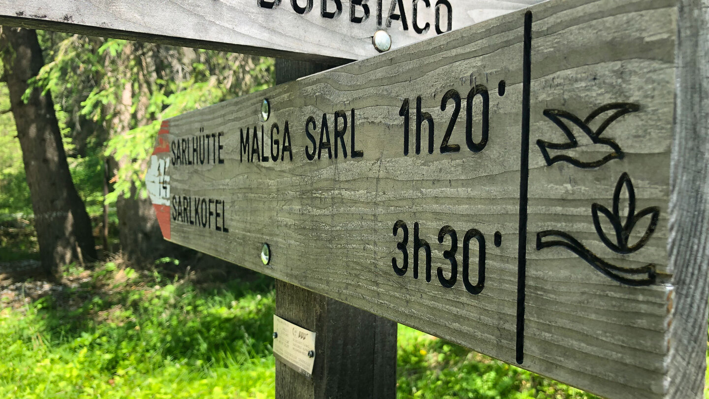 Wegweiser zum Sarlkofel