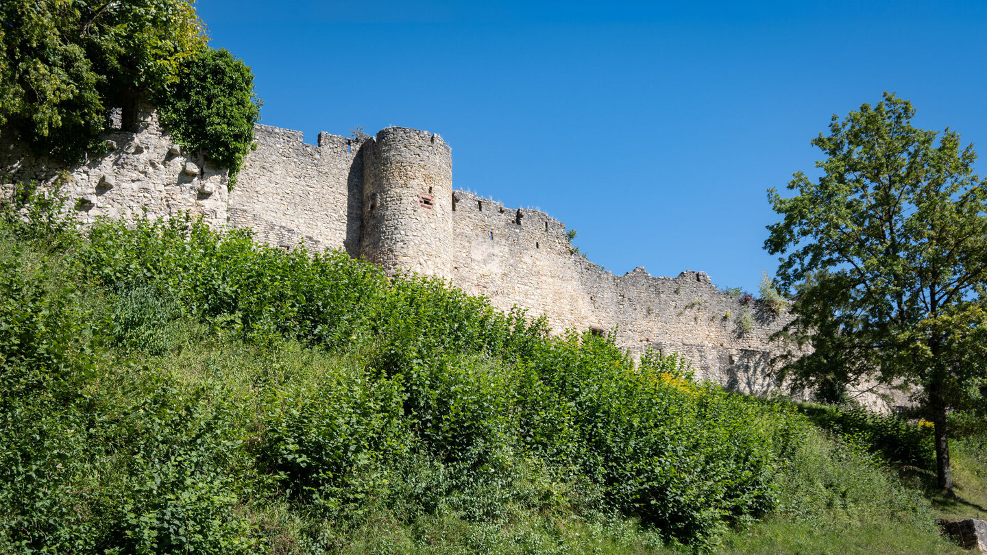 Befestigungsmauern der Burg Rötteln