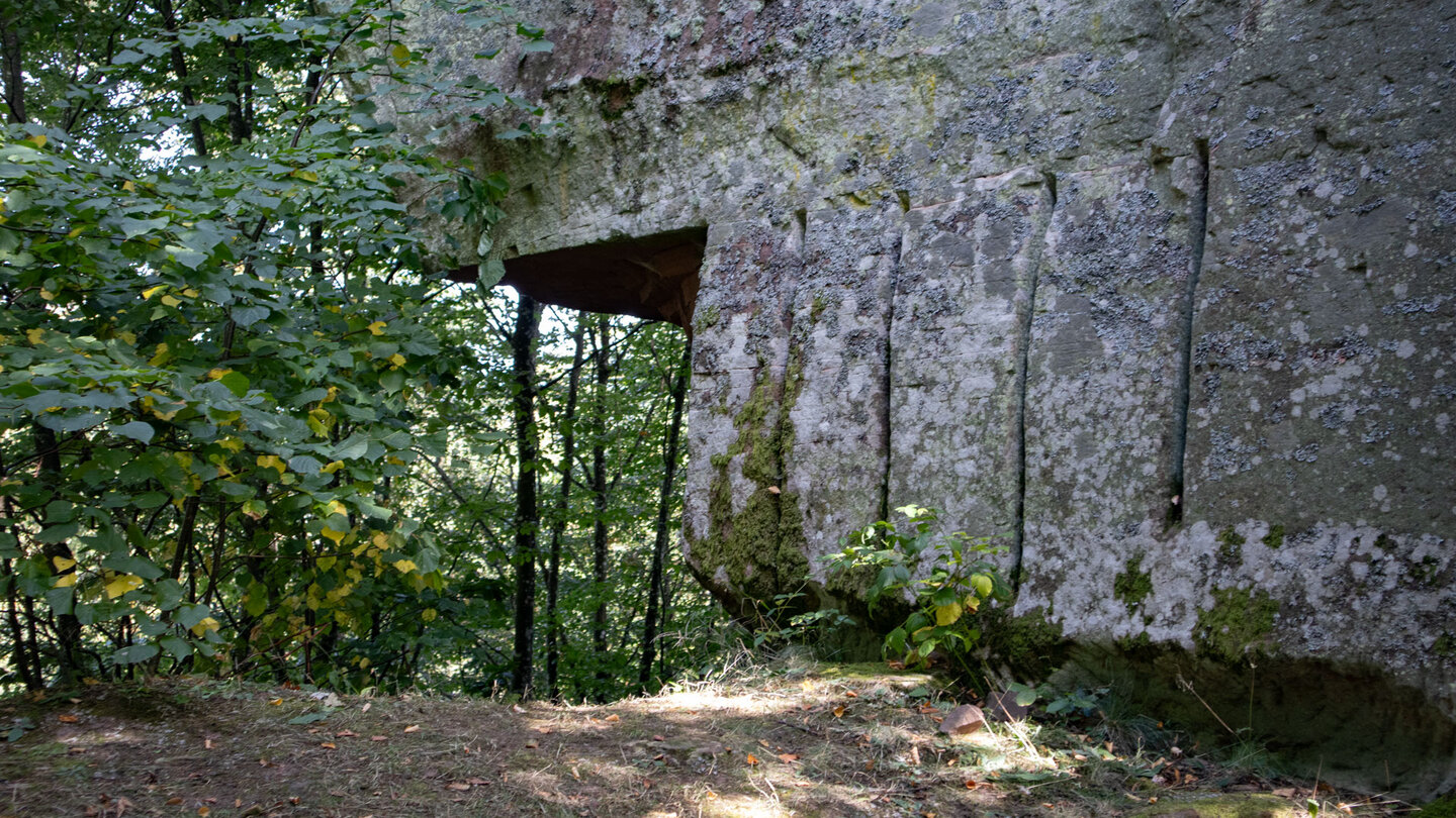 Spuren der Steinbearbeitung am Helfenstein