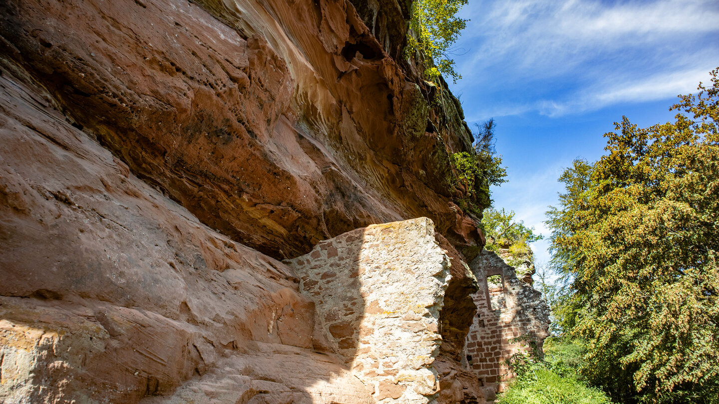 Aufstieg zur Ruine Waldeck Aufstieg zur Ruine Waldeck