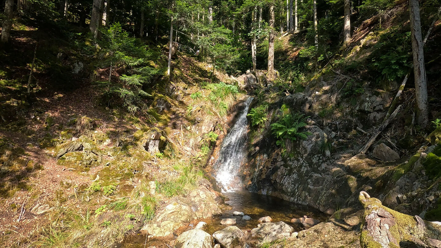 eine kleinere Fallstufe des Wasserfalls Cascade du Bockloch kleinere Fallstufe des Wasserfalls Cascade du Bockloch