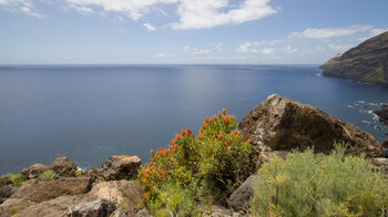 traumhafte Küste der Insel La Palma auf der Wanderung zur Playa de la Veta