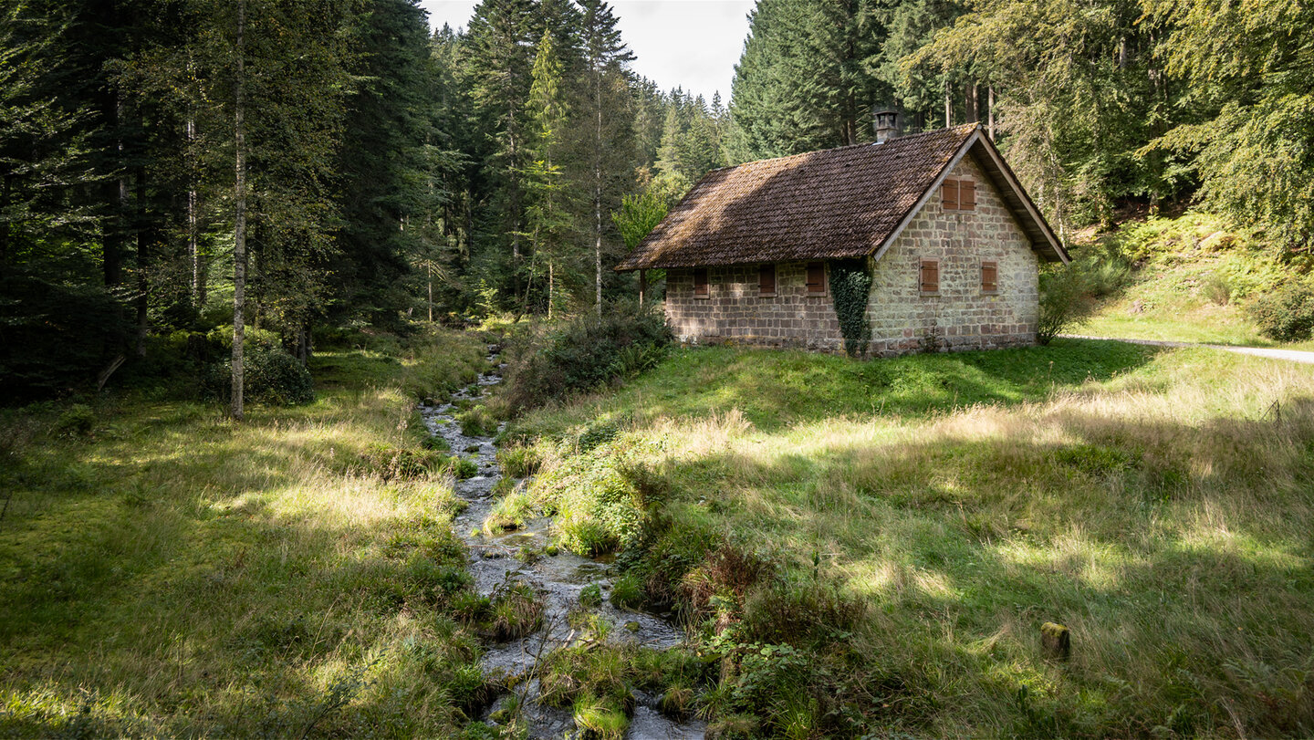 Rotwasserhütte am Brotenaubach