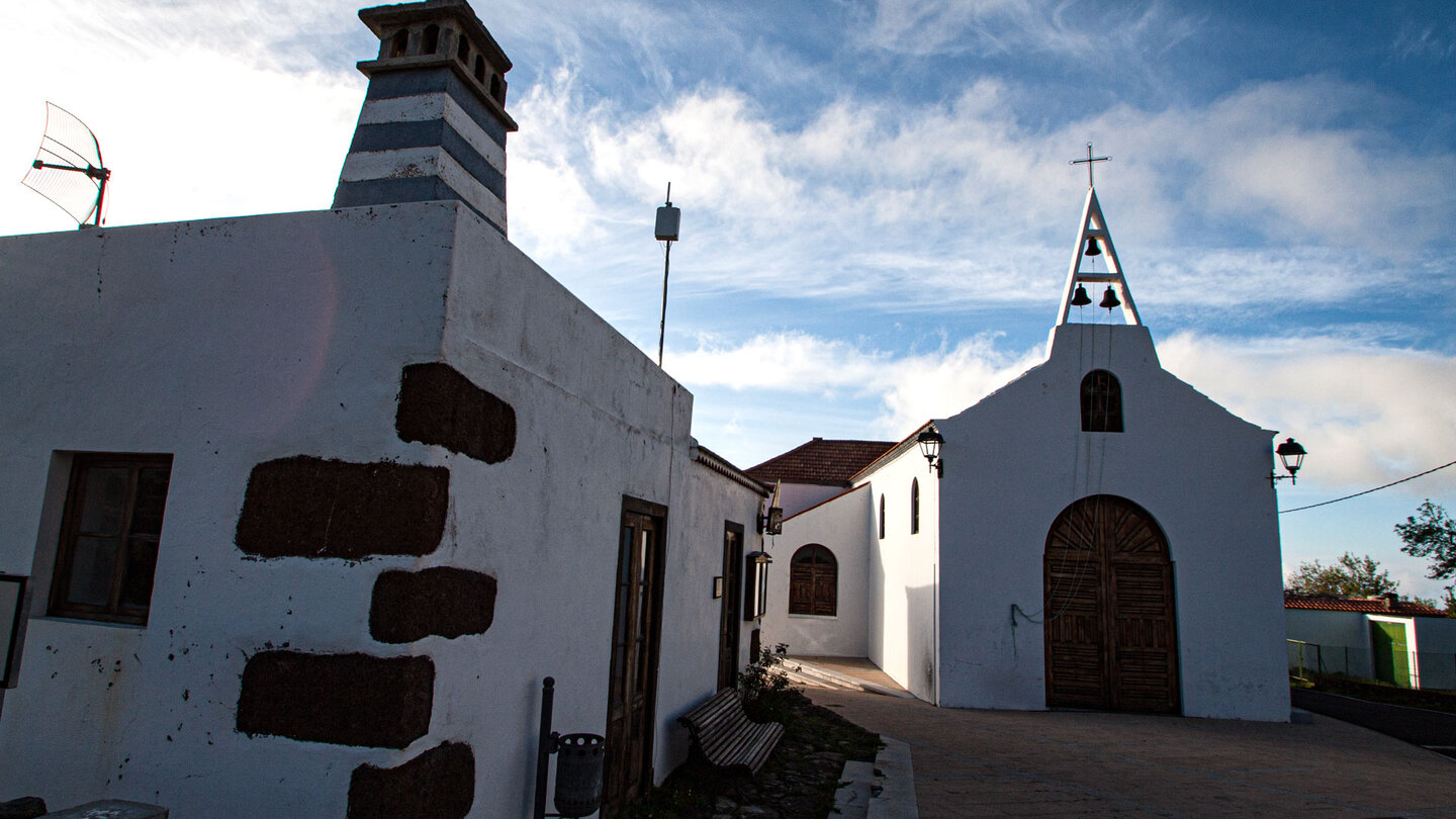 die kleine Wallfahrtskapelle La Virgen del Carmen im Ortskern von Las Tricias auf La Palma