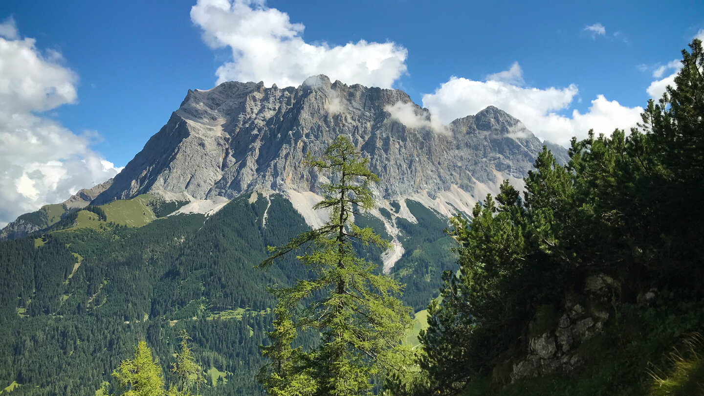 Blick aufs Zugspitzmassiv