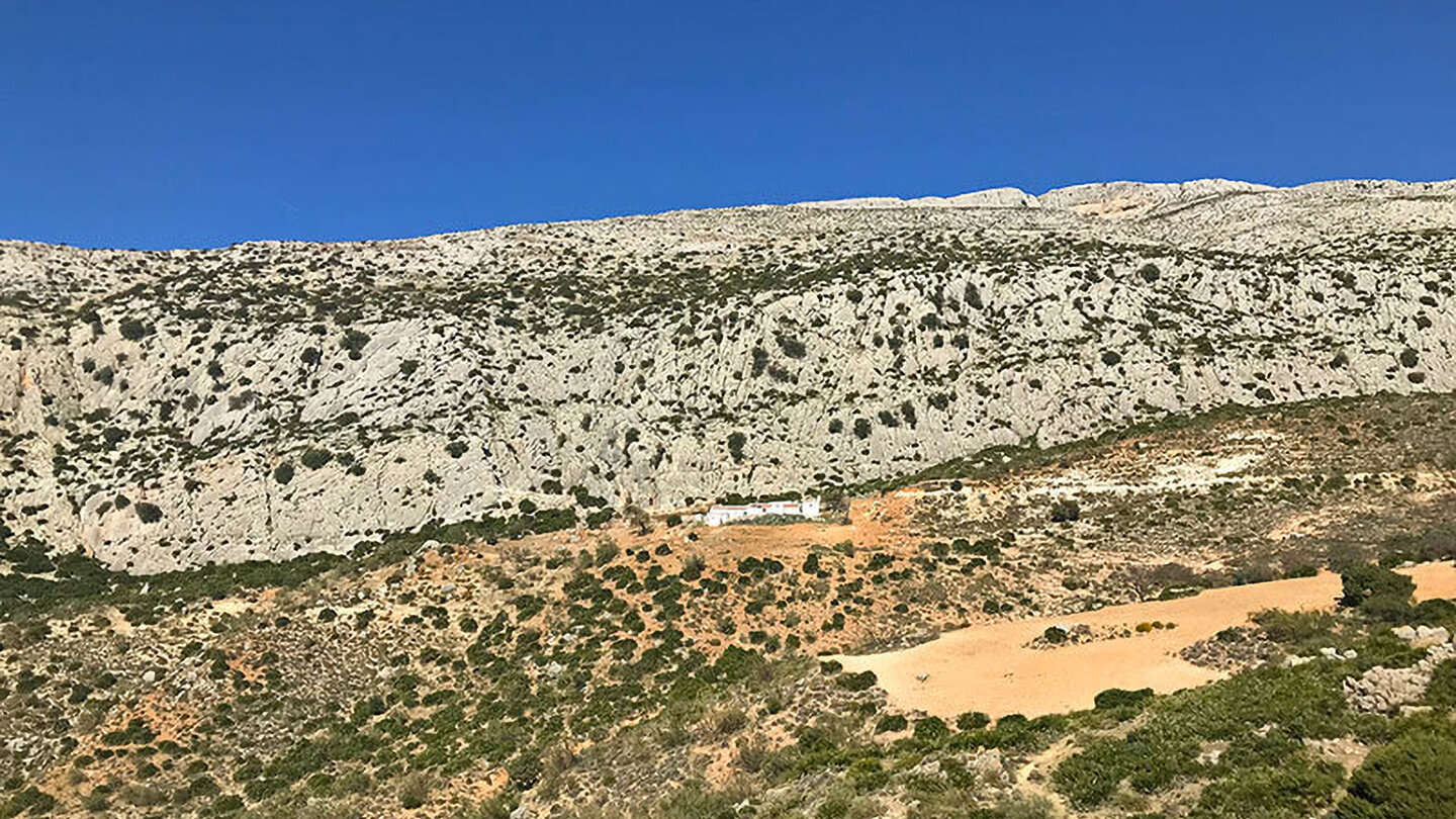 eine einsame Finca in der Sierra de Huma einsame Finca der Sierra de Huma