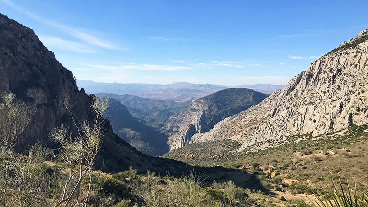 Blick in die Gaitanes Schlucht im Naturpark Paraje Natural Desfiladero de los Gaitanes Gaitanes Schlucht im Naturpark Paraje Natural Desfiladero de los Gaitanes