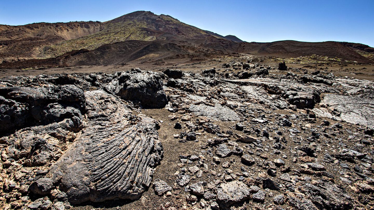 Ausblick über Fließlaven an den Cuevas Negras zum Pico Viejo