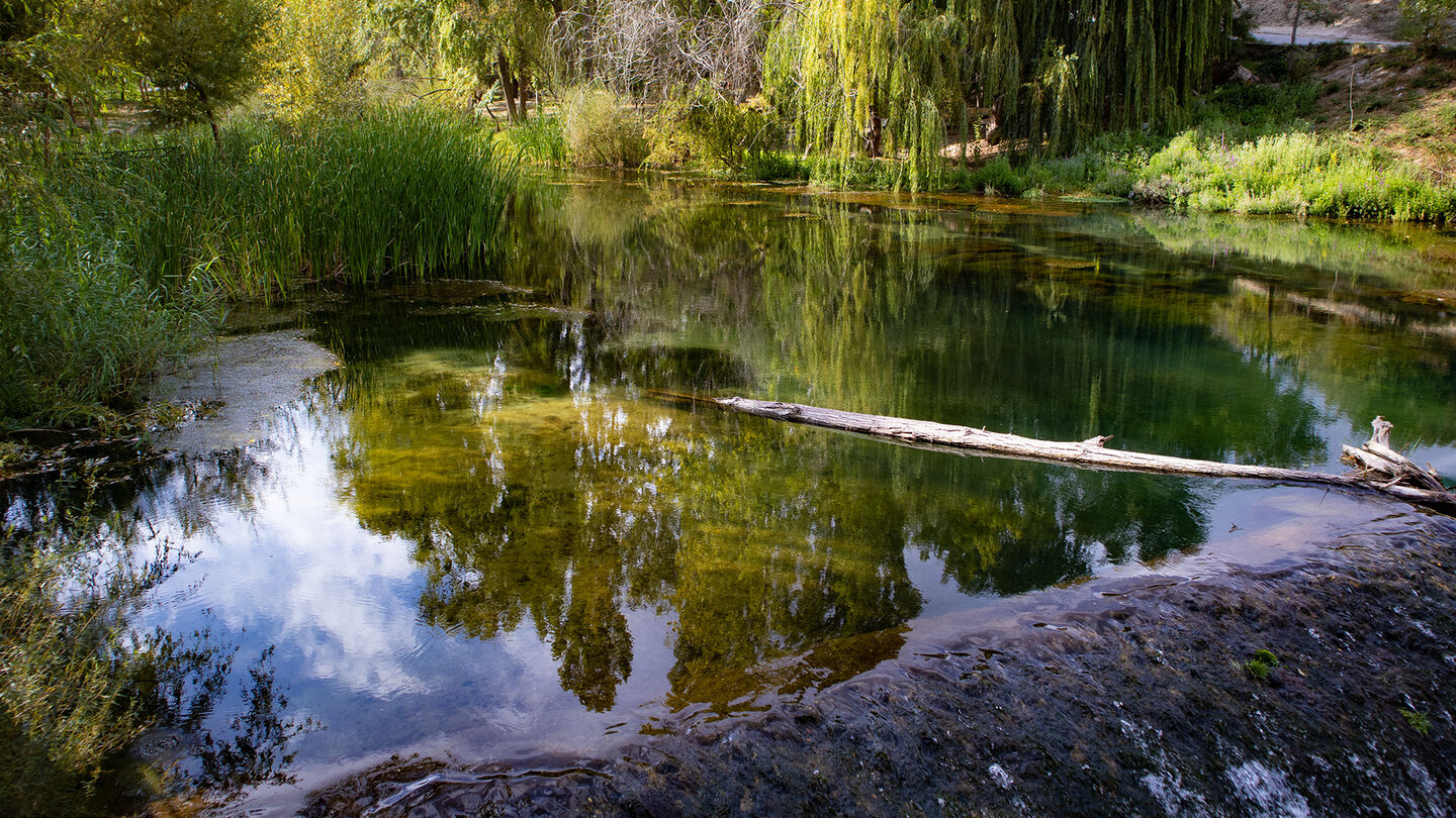 Staustufe am Río Castril beim Eingang zur Cerrada del Río Castril Staustufe am Río Castril