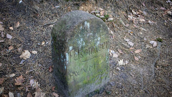 Wegweiser zum Felsenmeer