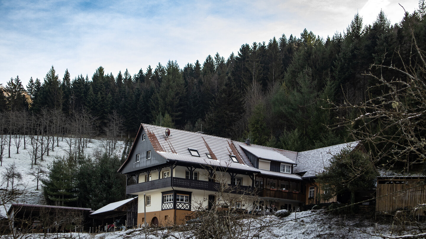 Gebirger Höfe Weg  am Hermannswald
