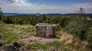 der Aussichtspunkt Bürgle bietet bei klarem Wetter Apenpanorama