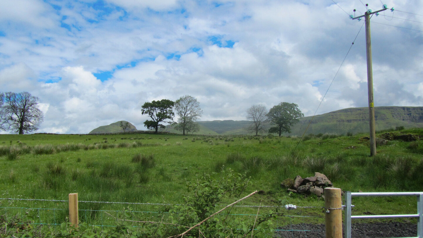 erster blauer Himmel auf der Etappe des West Highland Way