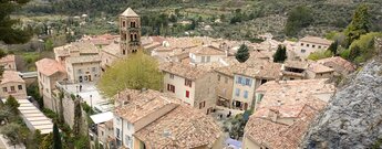 Moustiers-Sainte-Marie am Eingang im Parc naturel régional du Verdon