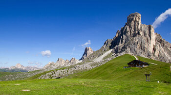 der Monte Nuvolau hinter der Ra Gusela in der Nuvolaugruppe