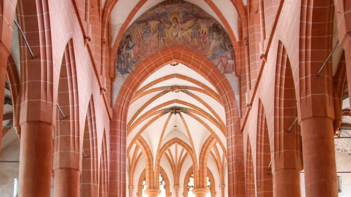 Innenansicht der Heiliggeistkirche in Heidelberg Innenansicht der Heiliggeistkirche in Heidelberg