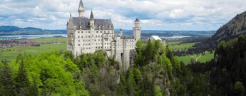 Schloss Neuschwanstein mit Forggensee