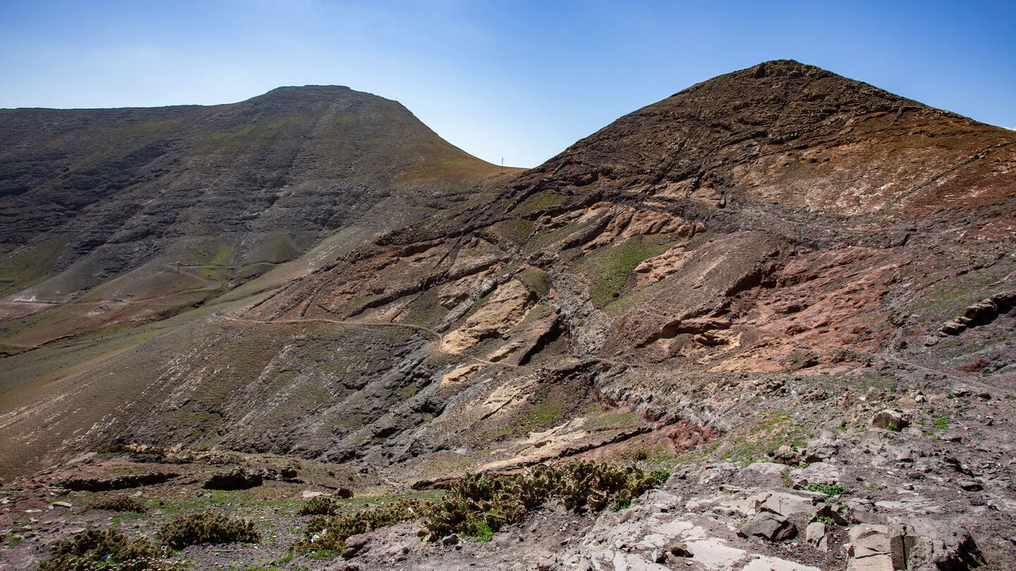 Ausblick auf die Berge Pico de la Aceituna und Pico Redondo im Naturschutzgebiet Ajaches